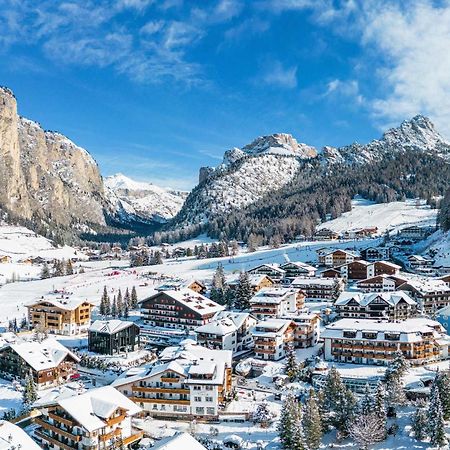 Hotel Dorfer Alpine&Charming Selva di Val Gardena Bagian luar foto